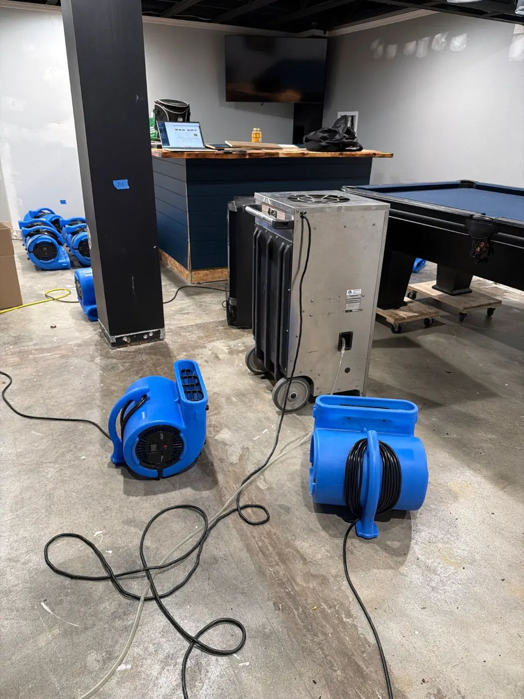 After-hours dry-out at Sunblest commercial property